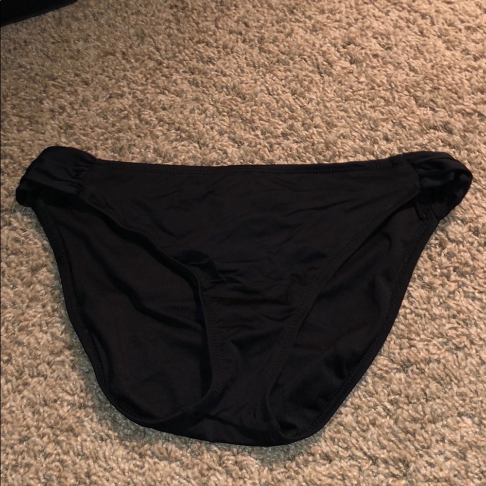 Black bikini bottoms